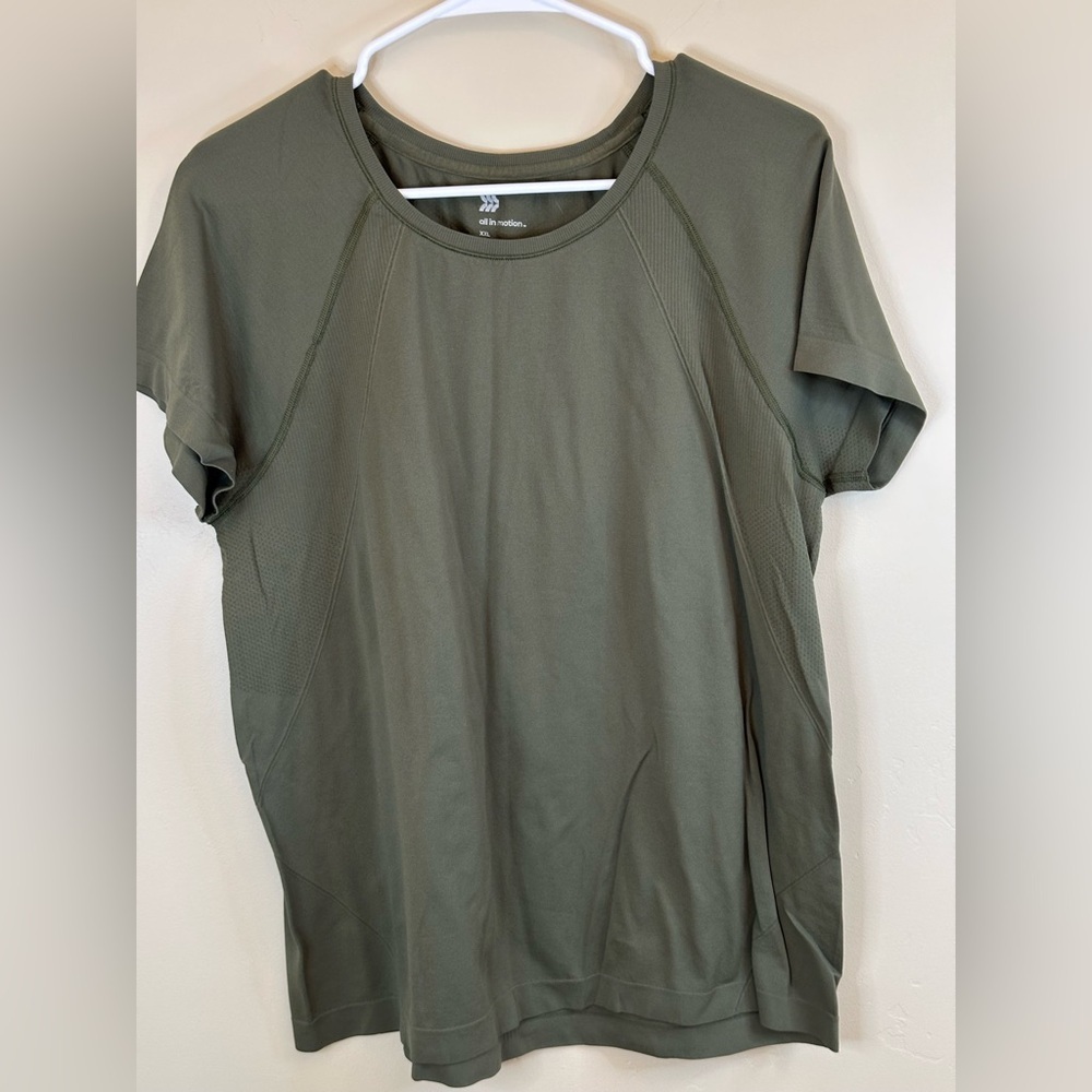 All in Motion Women’s XXL Olive Green Performance Athletic Workout Tee
